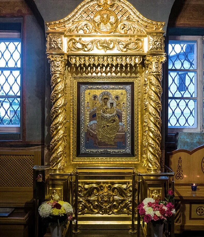 Икона всецарица в новоспасском монастыре. Алексеевский монастырь икона всецарица. Храм новоспасский монастырь икона всецарица. Икона всецарица в новоспасском монастыре. Алексеевский монастырь икона всецарица алексеевский.