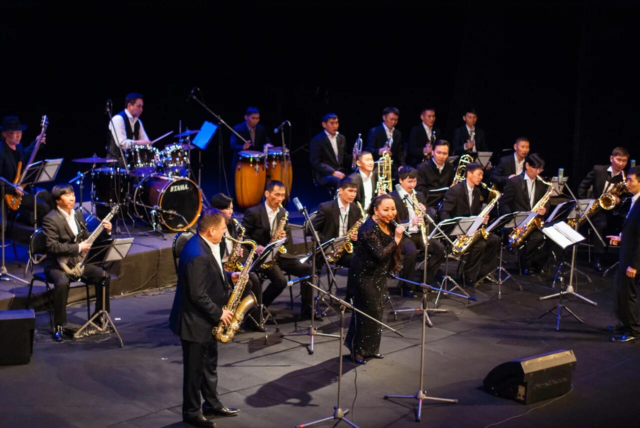 оркестр сайт. военный оркестр римского корсакова. одежда для оркестра. симфонический оркестр филармонии барнаул. кисловодский симфонический оркестр.