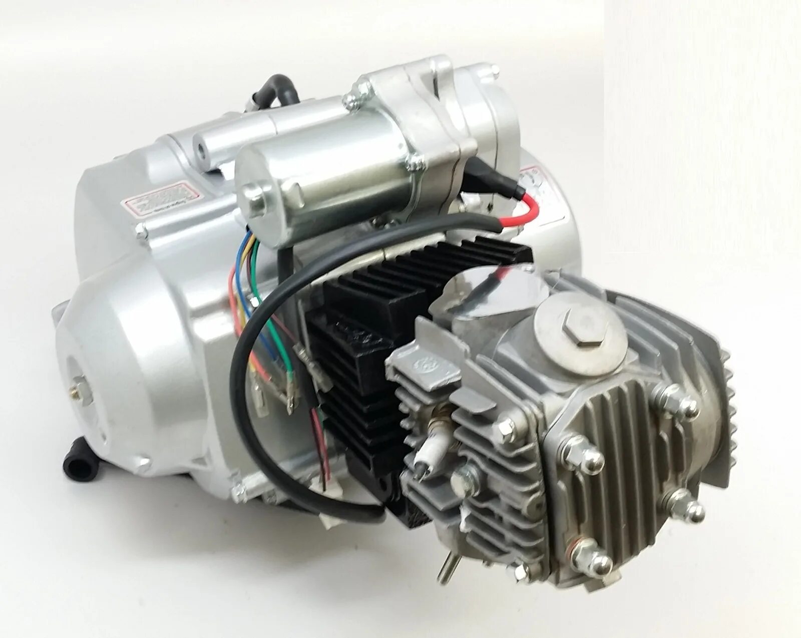 мото двигатель lifan 400. 49cc 2-тактный двигатель. лодочный мотор hangkai 6 л. двигатель 150сс 4х-тактный. зонгшен 150 кубов мотор.