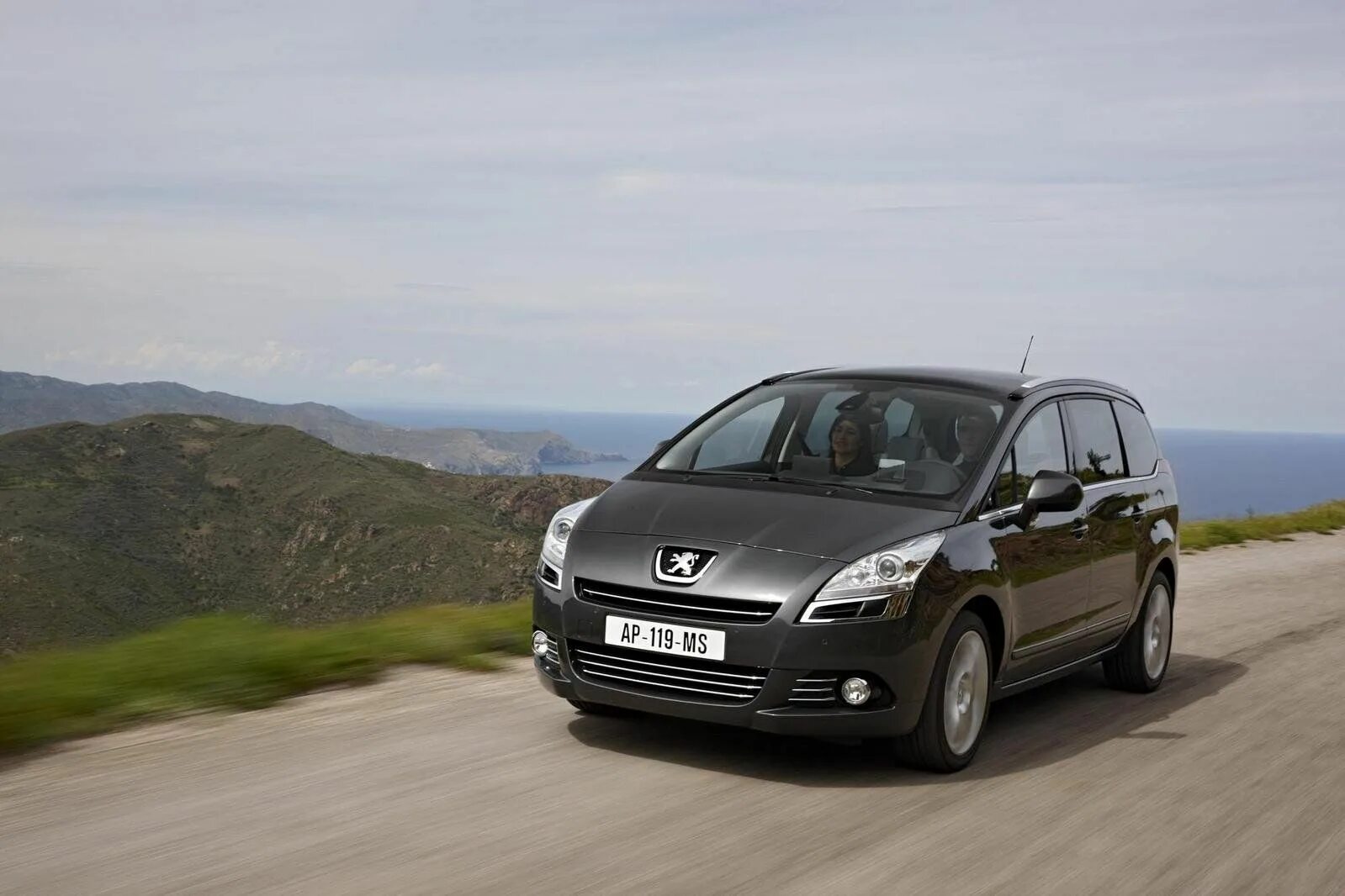 Peugeot 5008. Peugeot 5008 2009. Пежо 5008. Peugeot 5008 2012. Авто пежо 5008.