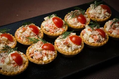 Тарталетки с салатом с сыром