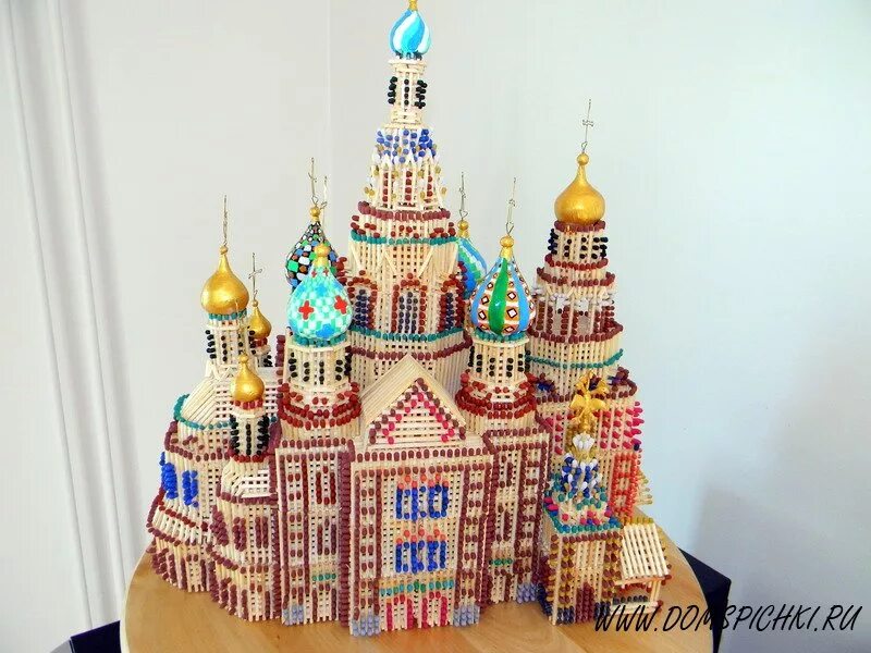 машина из картона. рильский монастырь из 6 000 000 спичек. средневековая крепость диорама. поделки из картона. масштабные поделки.