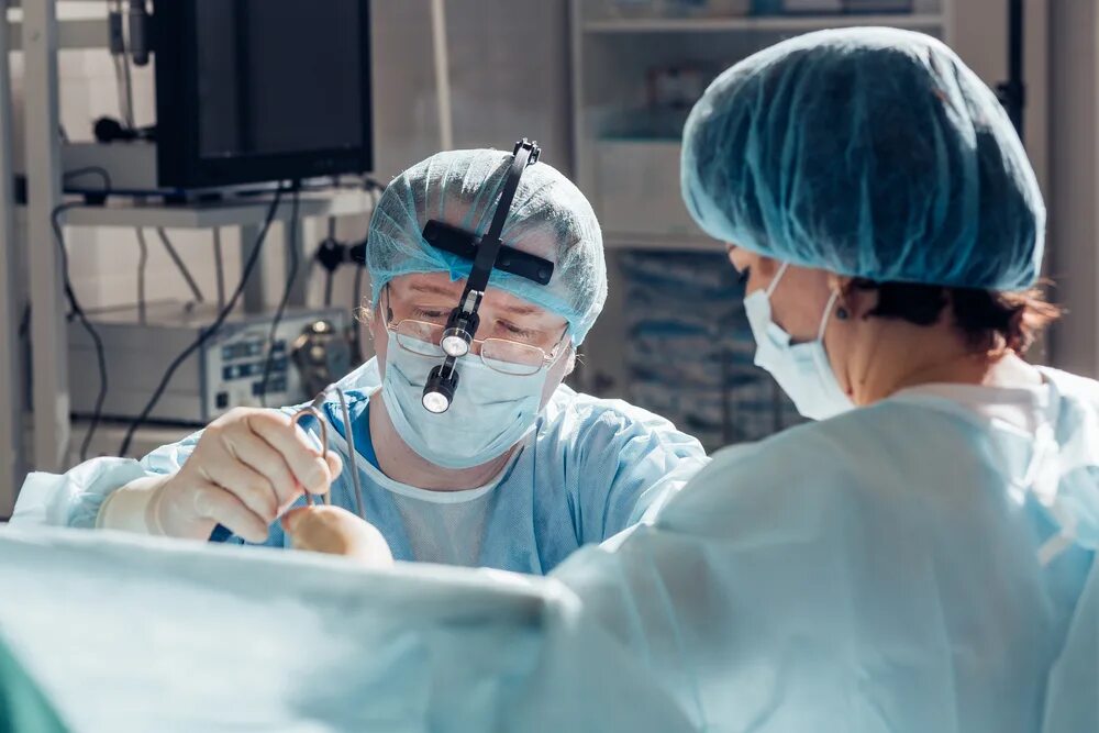 Микрографическая хирургия. Реконструктивная операция онкология. Хирургические методы лечения опухолей.