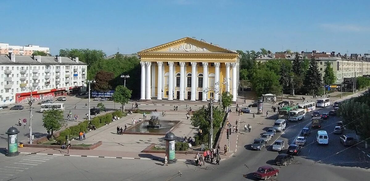 Театр улиц и площадей. Театральная площадь рязань. театральная улица рязань. театр драмы рязань. рязань центральная площадь.