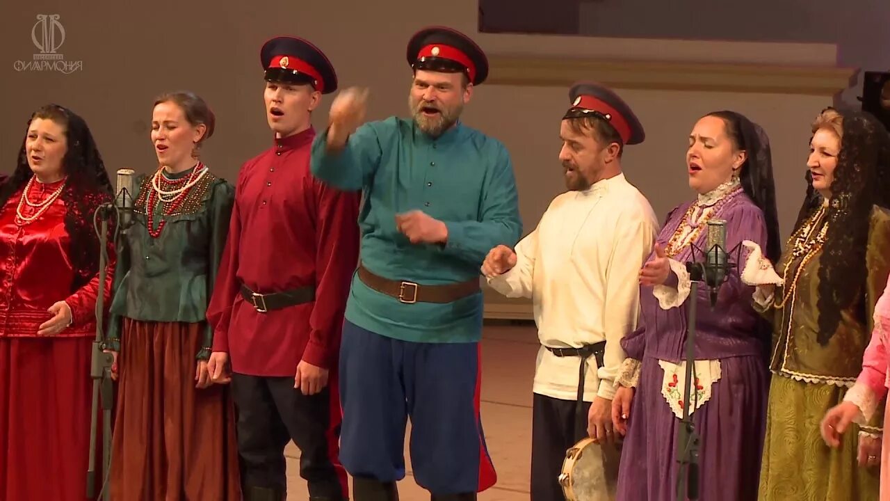 Казачий ансамбль станица смоленская. Казачья песня туман яром при долине. Казачий ансамбль станица. Казачья удаль фланкировка. Казачья песня долина.