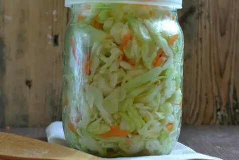 Капуста квашеная с перцем и уксусом