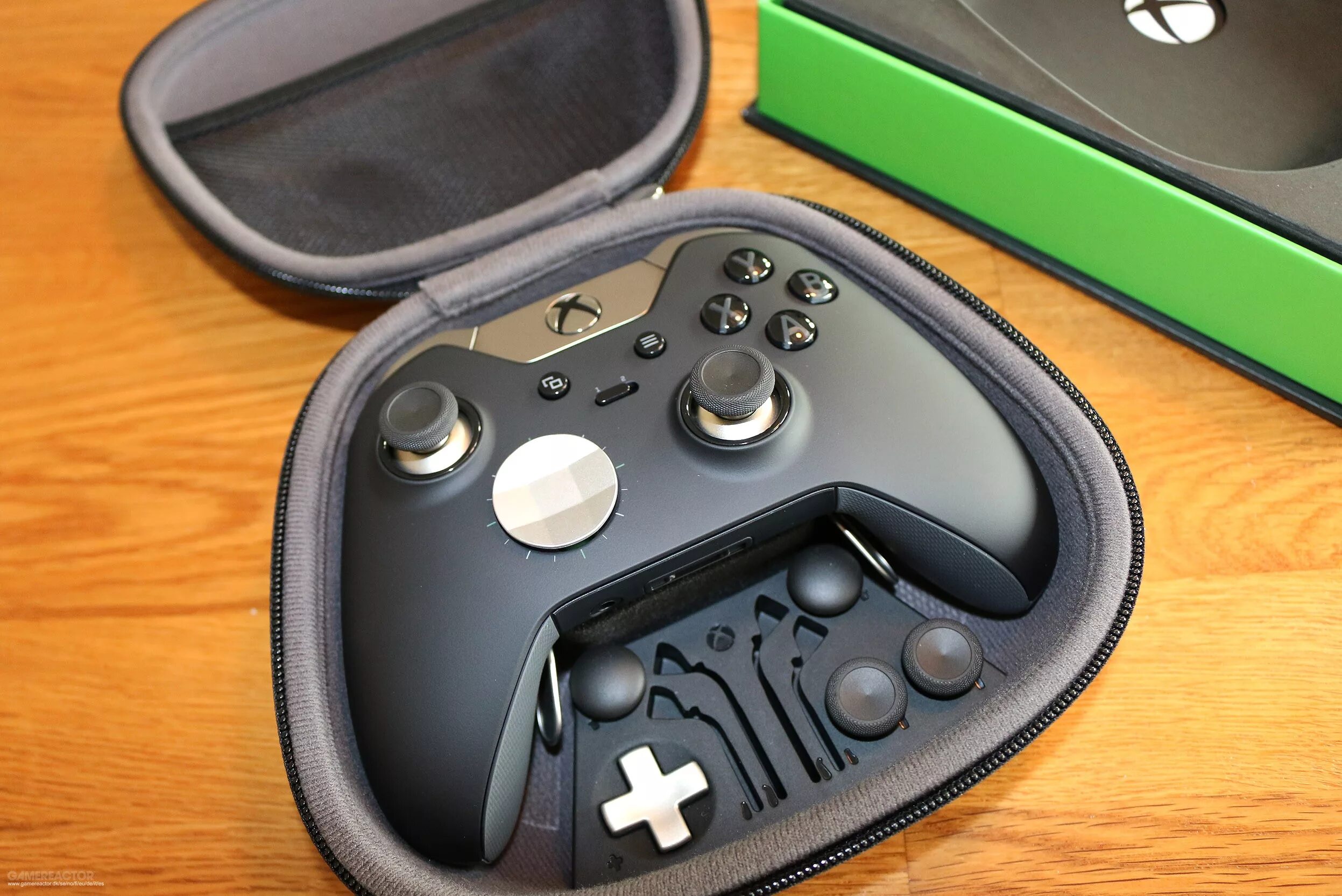 Джойстик elite. Xbox 360 Elite Controller. Геймпад Xbox one Elite Controller. Xbox one Elite Controller 1. Джойстик Xbox one Elite 2.