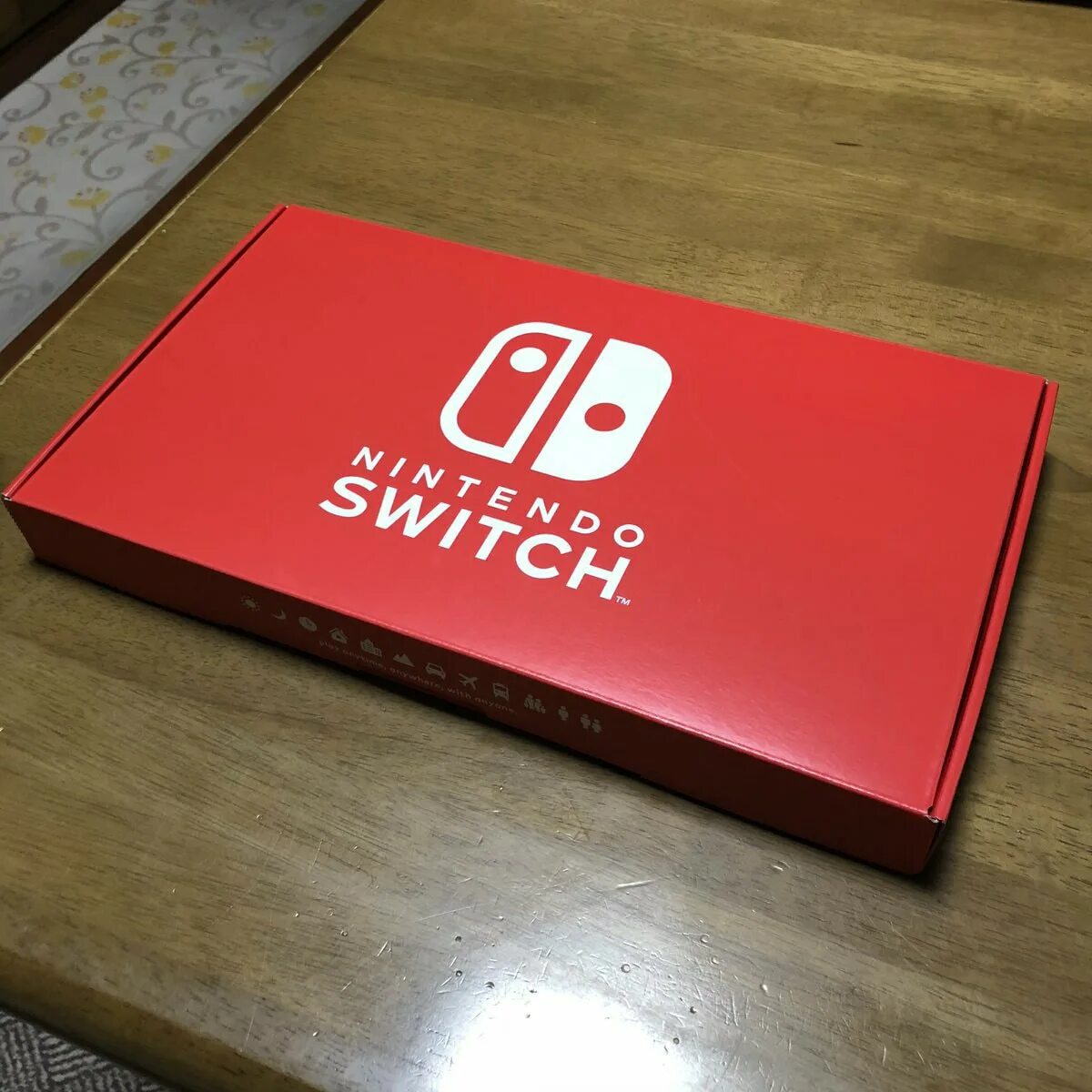 Https nintendo. Doki Doki Nintendo Switch. Nintendo Switch большой памяти. Nintendo Switch цена в Японии.