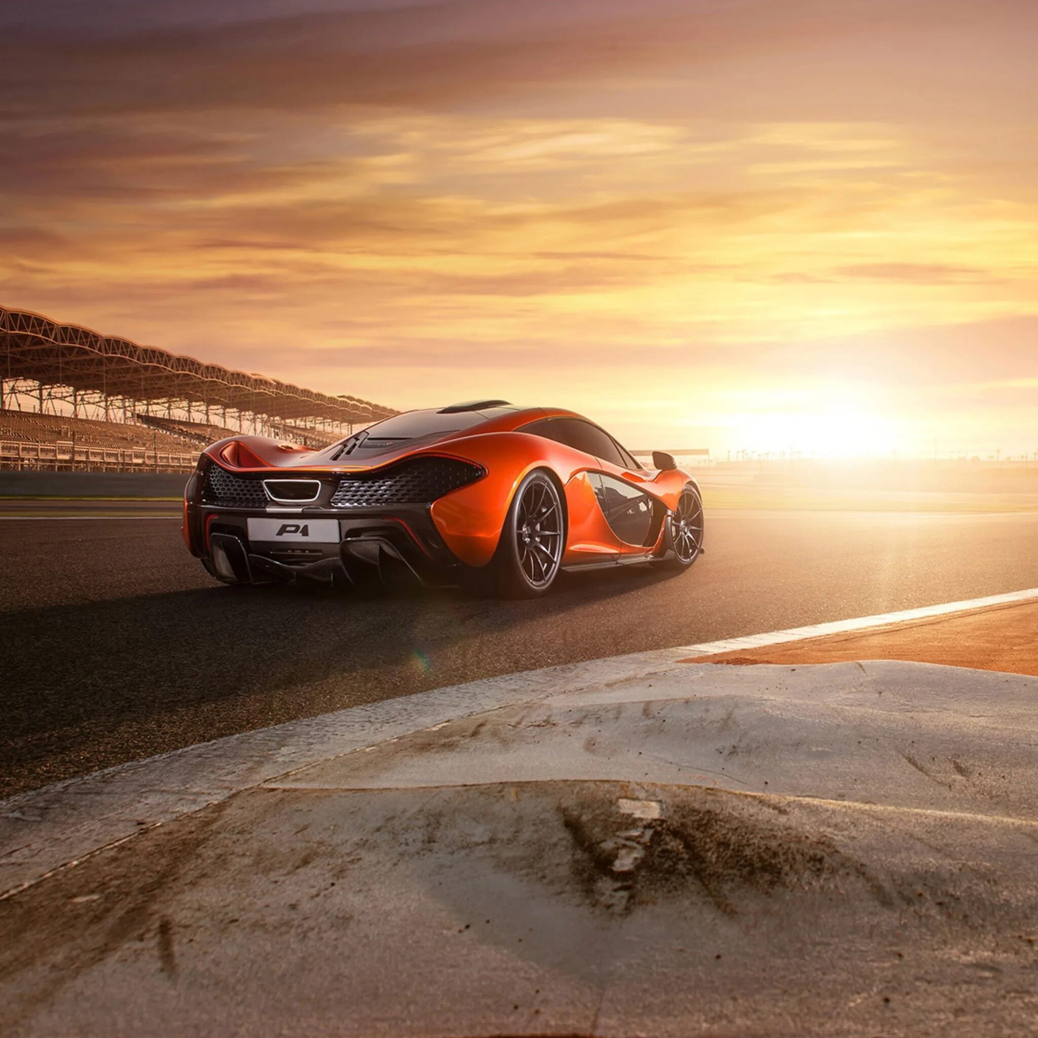 Maclaren p1. MCLAREN p1. MCLAREN p1 2013. MCLAREN p1 Street. Вертикальная машина на телефон