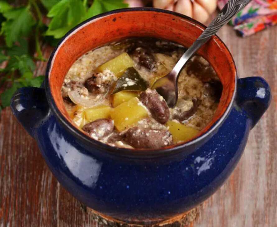 Готовим в горшочках курица с картошкой