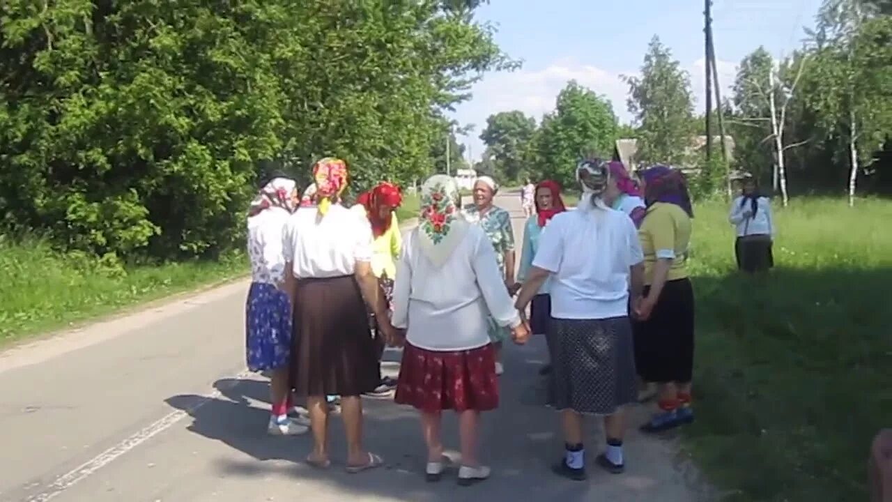 Село перелазы брянской обл. Село яблочное харьковская область храм. Погода колюды брянская обл красногорский. Деревня любовшо красногорского. Деревня колюды брянская область.