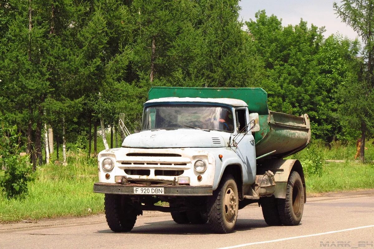 Покажи зил 130. ЗИЛ 130д. ЗИЛ 130 2д. ЗИЛ 130 ММЗ 555. ЗИЛ-130 грузовой.