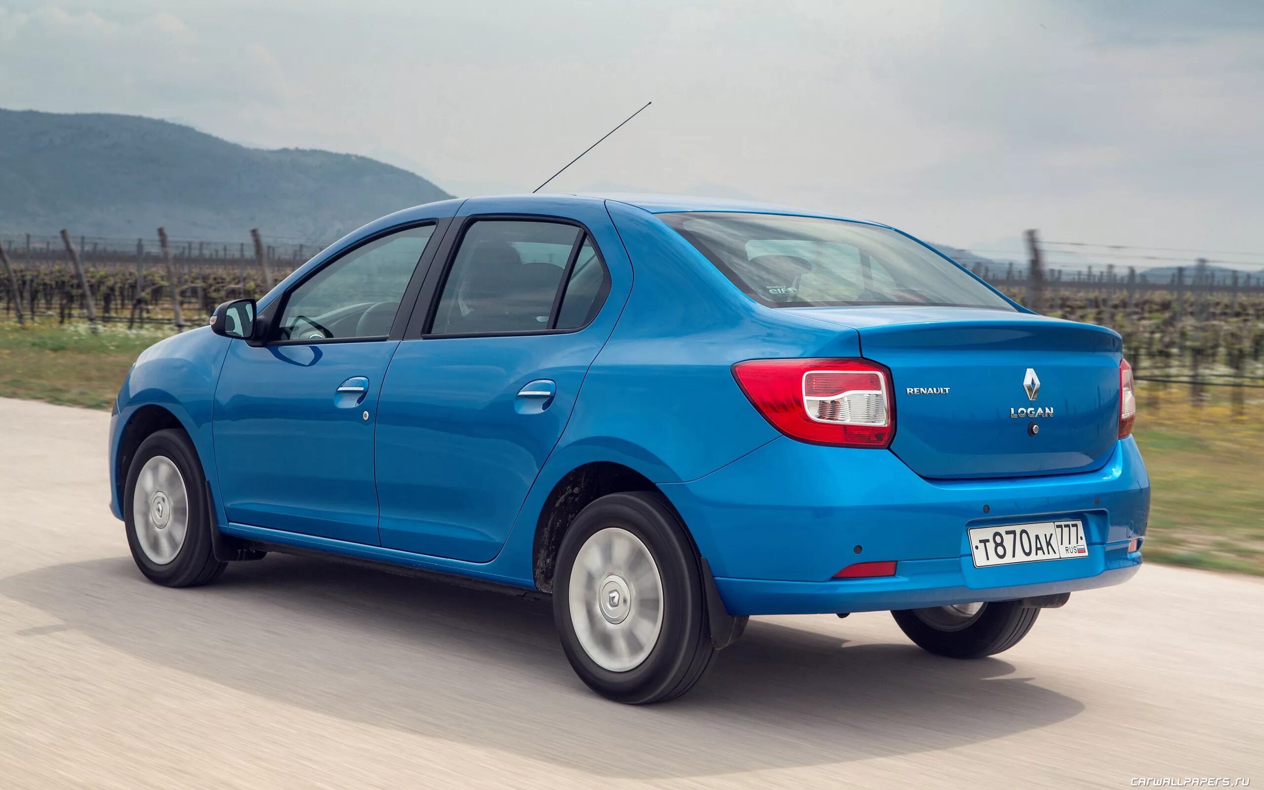 рено логан 2014. новый рено логан 2. логан степвей кросс. как выглядит машина логан. Renault logan 2014.