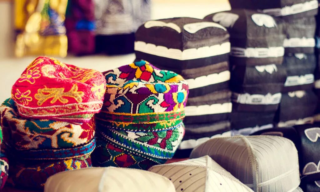 узбекская тюбетейка дуппи. ташкентская тюбетейка. кандахари тюбетейка. худжандская тюбетейка. самаркандская тюбетейка.