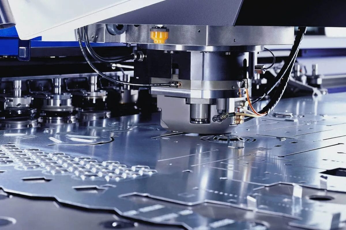 Штамповка листовых материалов. Штампы холодной листовой штамповки. Штамповка листовых материалов. Листовая штамповка металла дб2430. Штамповка листовых материалов.