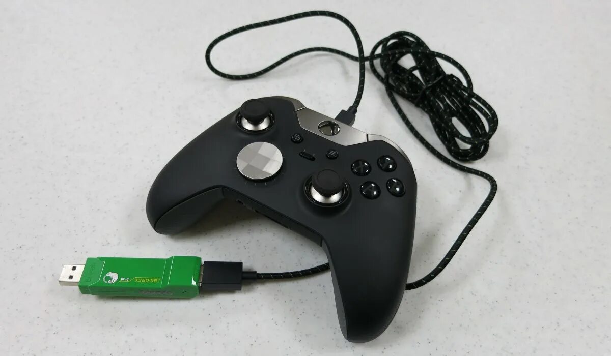 Можно ли к xbox 360. Геймпад ps4 Xbox 360. Контроллер от Xbox 360. Разъем от Xbox 360 к ПК. Адаптер под геймпад Xbox.