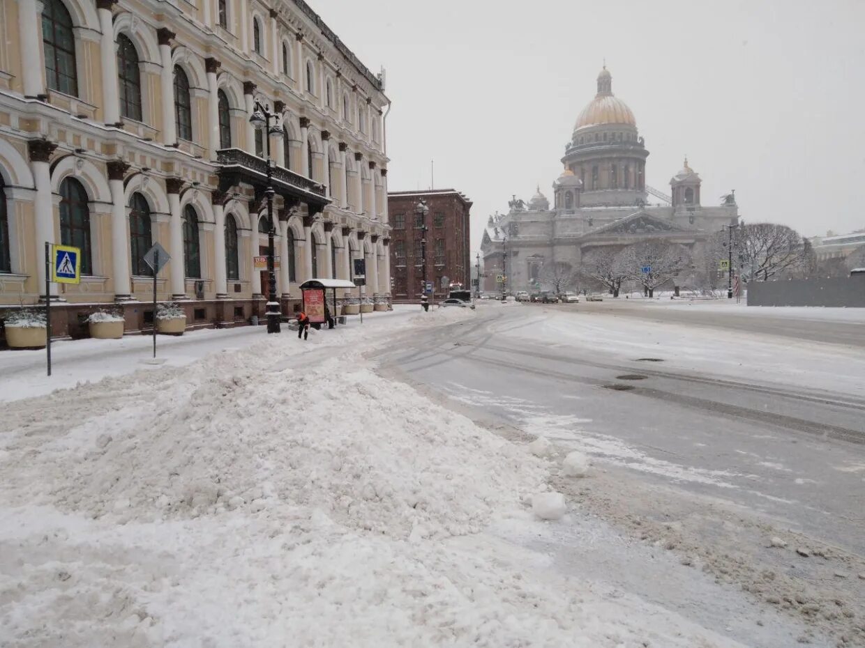 Нулевая погода. Петербург в феврале. Питер в конце февраля. Питер нулевых. Погода в Петербурге.