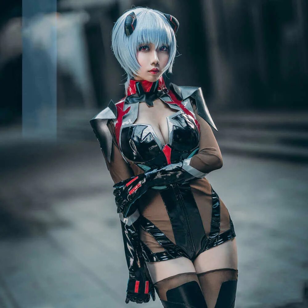 Ayanami Rei Eva косплей. Аянами Рей косплей костюм. Rei Eva косплей. Рей аянами косплей