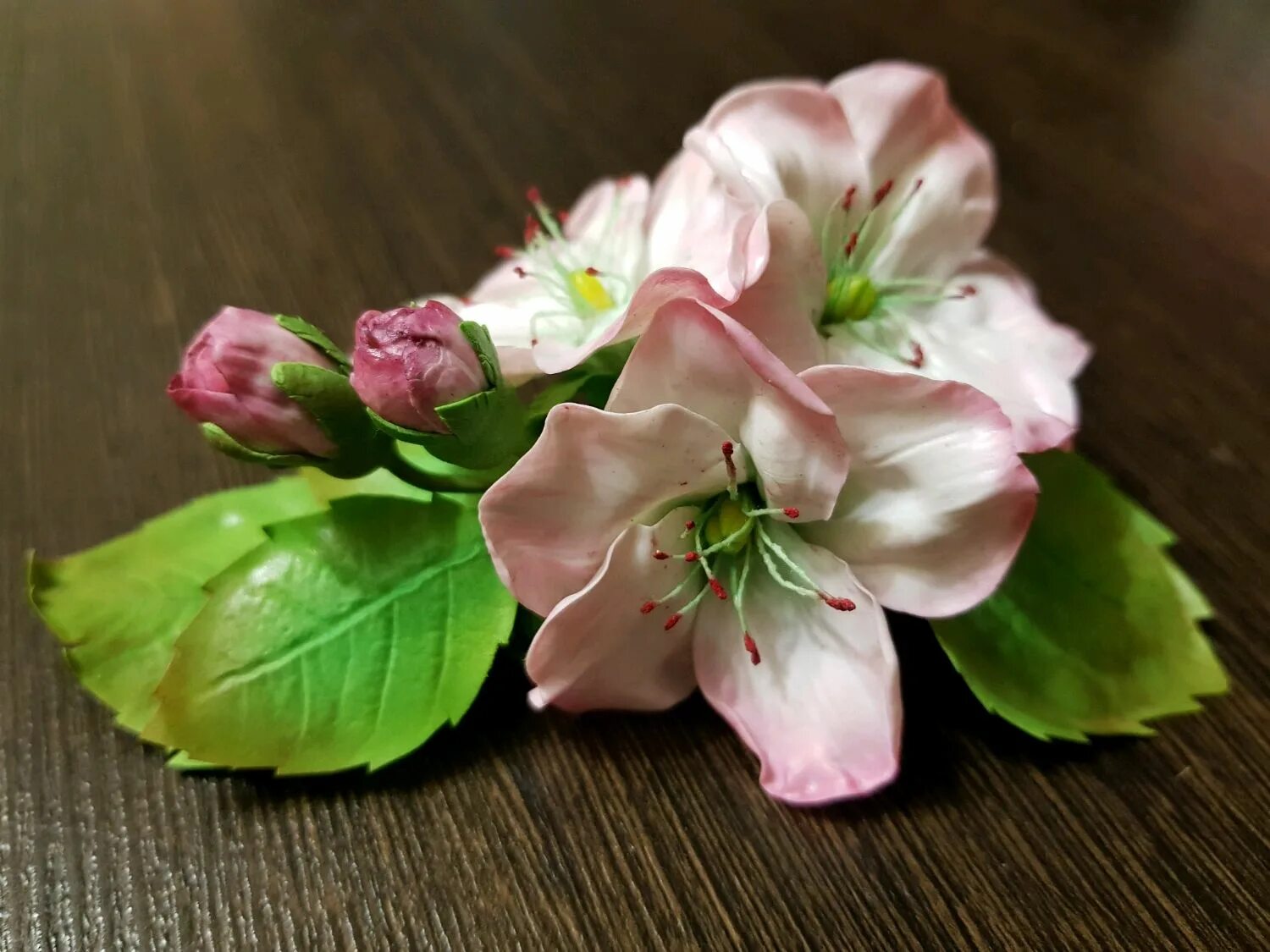 Лепка из холодного фарфора. Лепка из глины цветы. Цветы из жидкого фарфора. Поделки из холодного фарфора. Холодный фарфор изделия.