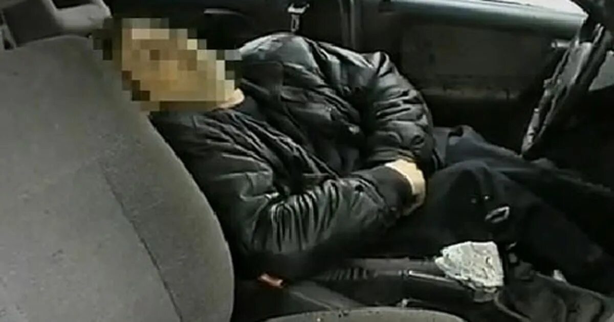 сергей васильев питерский авторитет. расстрелянные бандитские машины. расстрел авторитетов. чермен мириков. расстрел авторитетов.