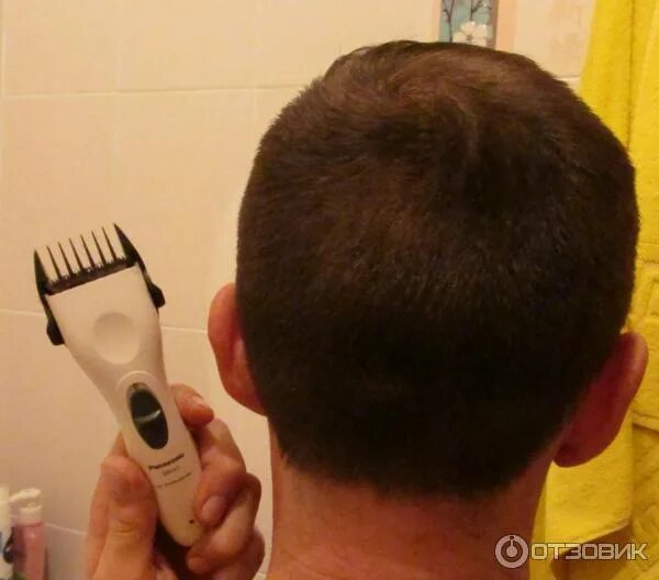 Плохо стрижет машинка. Насадки для машинки для стрижки волос Panasonic er131h. Машинка для стрижки волос состригает. Машинка для самостоятельной стрижки волос на голове. Машинка для волос без насадки.