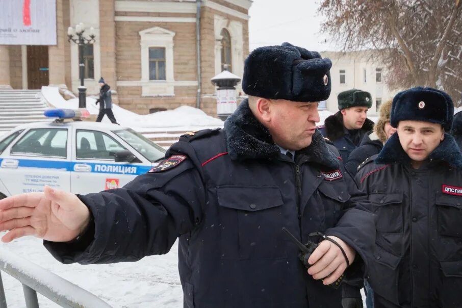 Полиция имеет право проводить оцепление участков. Оцепление объектов блокирование полицией. оцепление блокирование полицией участков местности жилых. частоозерье мчс. группа блокирования полиция.