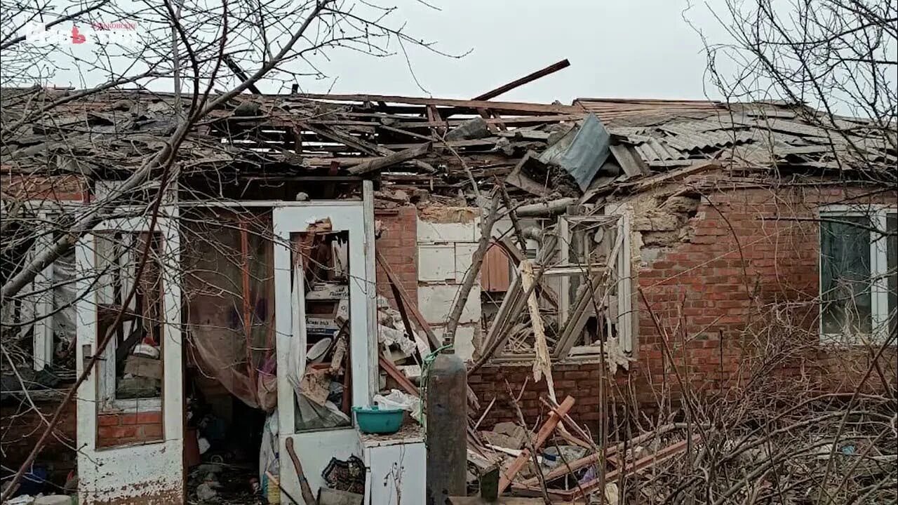 Курск ракетная опасность сейчас последние новости. Разрушенный дом. Дом ракета дом ракета.