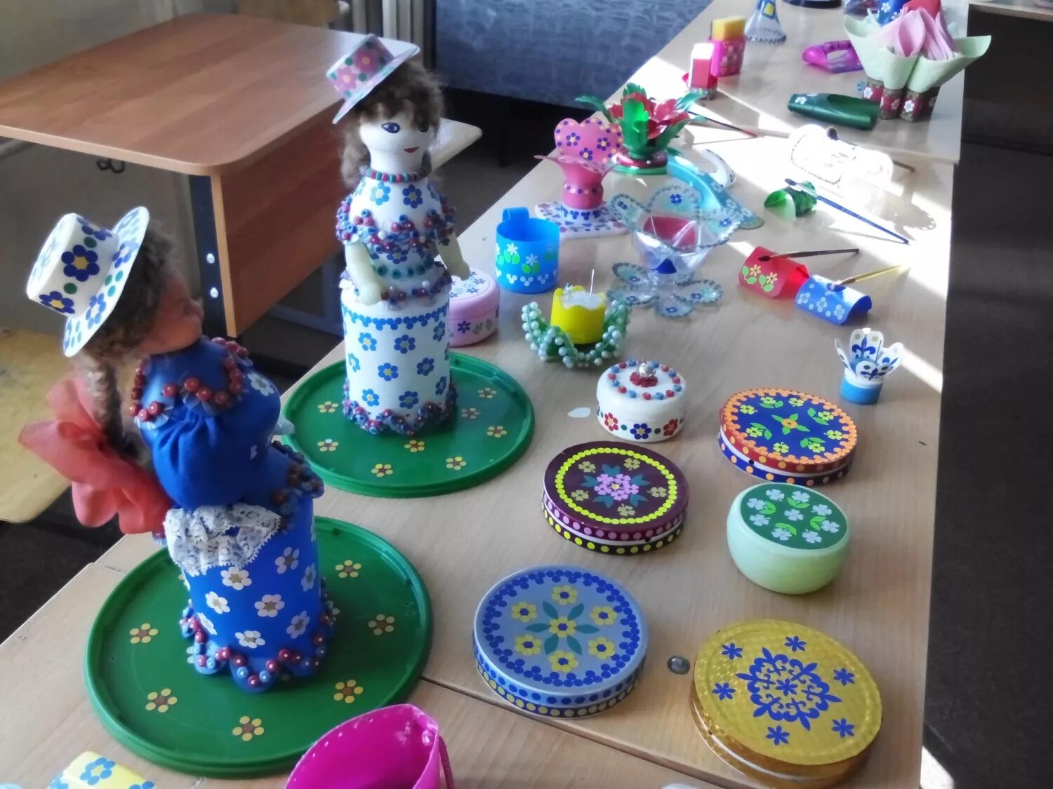 квиллинг для дошкольников. кружок детские поделки. кружок умелые ручки в детском саду. умелые ручки для детей. бросовый материал поделки в детский сад.