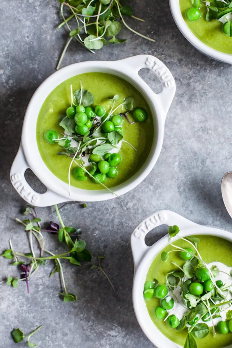 Суп с зеленым горошком. Зеленый крем суп. Крем суп из зеленого горошка. Суп из зелёного горошка. Суп из зеленого гороха