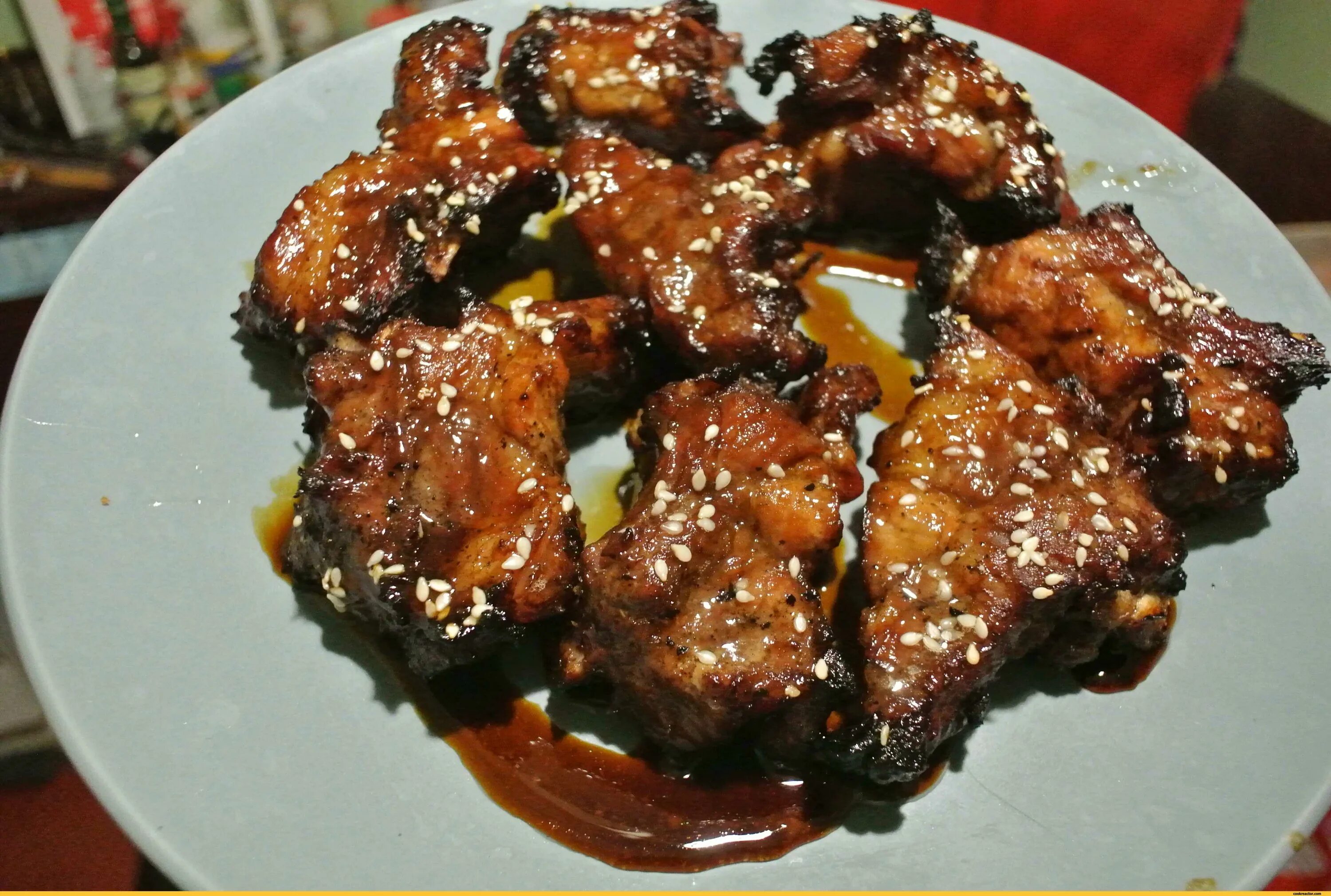 Куриное филе терияки. Соус терияки со свининой рецепт. Фунчоза терияки. Свинина в пикантном соусе. Свинина в крахмале.