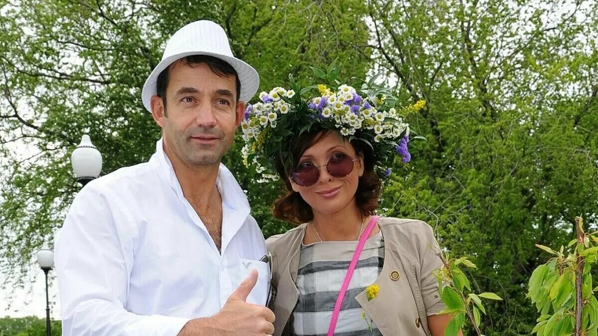Фото семьи певцова. Дмитрий певцов семья. семья дмитрия певцова и ольги дроздовой. семья дмитрия певцова. дмитрий певцов семья жена.