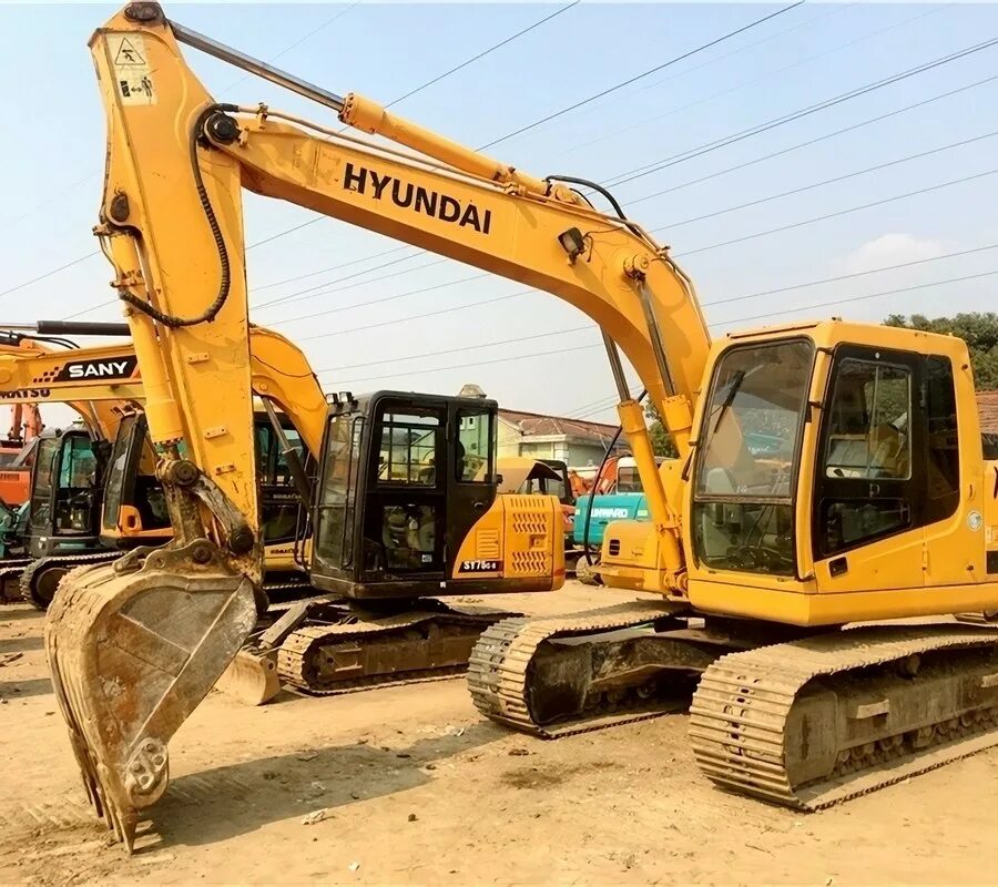 Экскаватор Hyundai 150. Экскаватор Хундай 215. Экскаватор Хендай 220. Doosan 220 экскаватор.