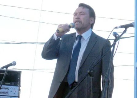 Певец 6 букв сканворд