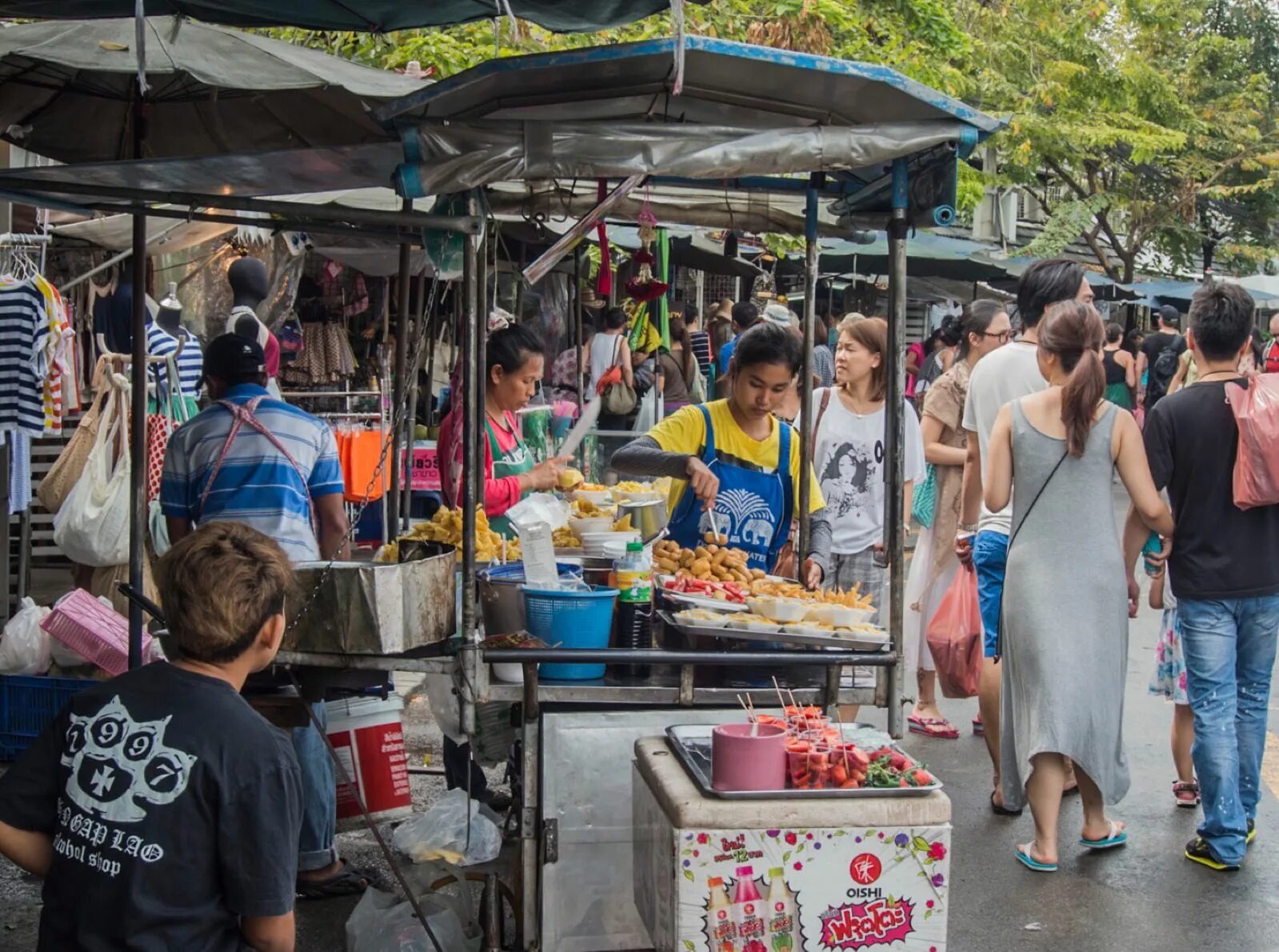 Новости бангкока. Рынок Чатучак в Бангкоке. Чатучак в Тайланде. Чатучак рынок в Тайланде. Рынок выходного дня Чатучак Бангкок.