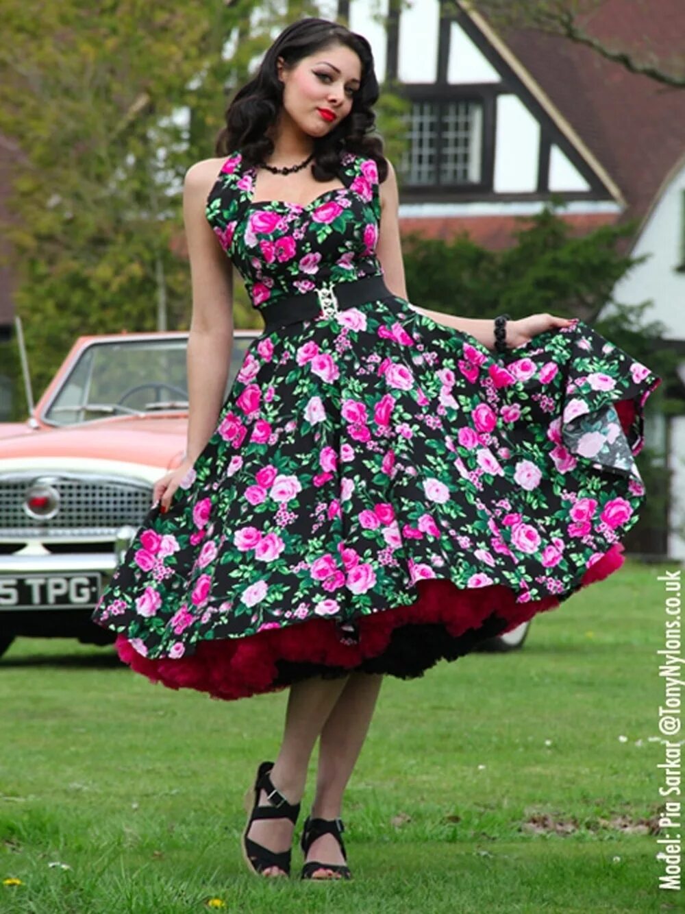 Вивиан грейс. Vivian Grace. Vivien of Holloway платья. Petticoat Dress. Queen of Holloway Dress.
