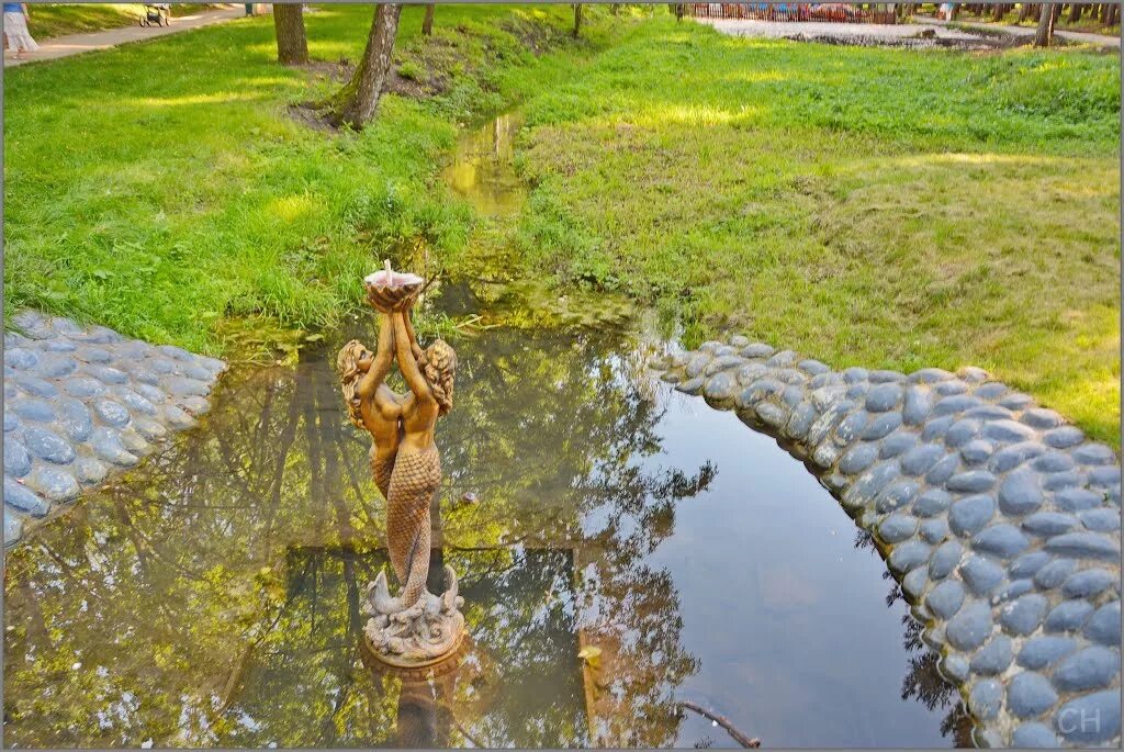 взрослый парк новомосковск. центральный парк новомосковск. новомосковск тула фонтан. взрослый парк новомосковск площадка. городской парк новомосковск тульская область.