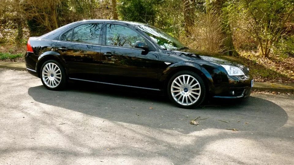 Ford mondeo 3 на 18 дисках. Форд мондео 3. Форд мондео 3 на 18 дисках. Колеса на форд мондео 3. Диск колесный 16 литой форд мондео.