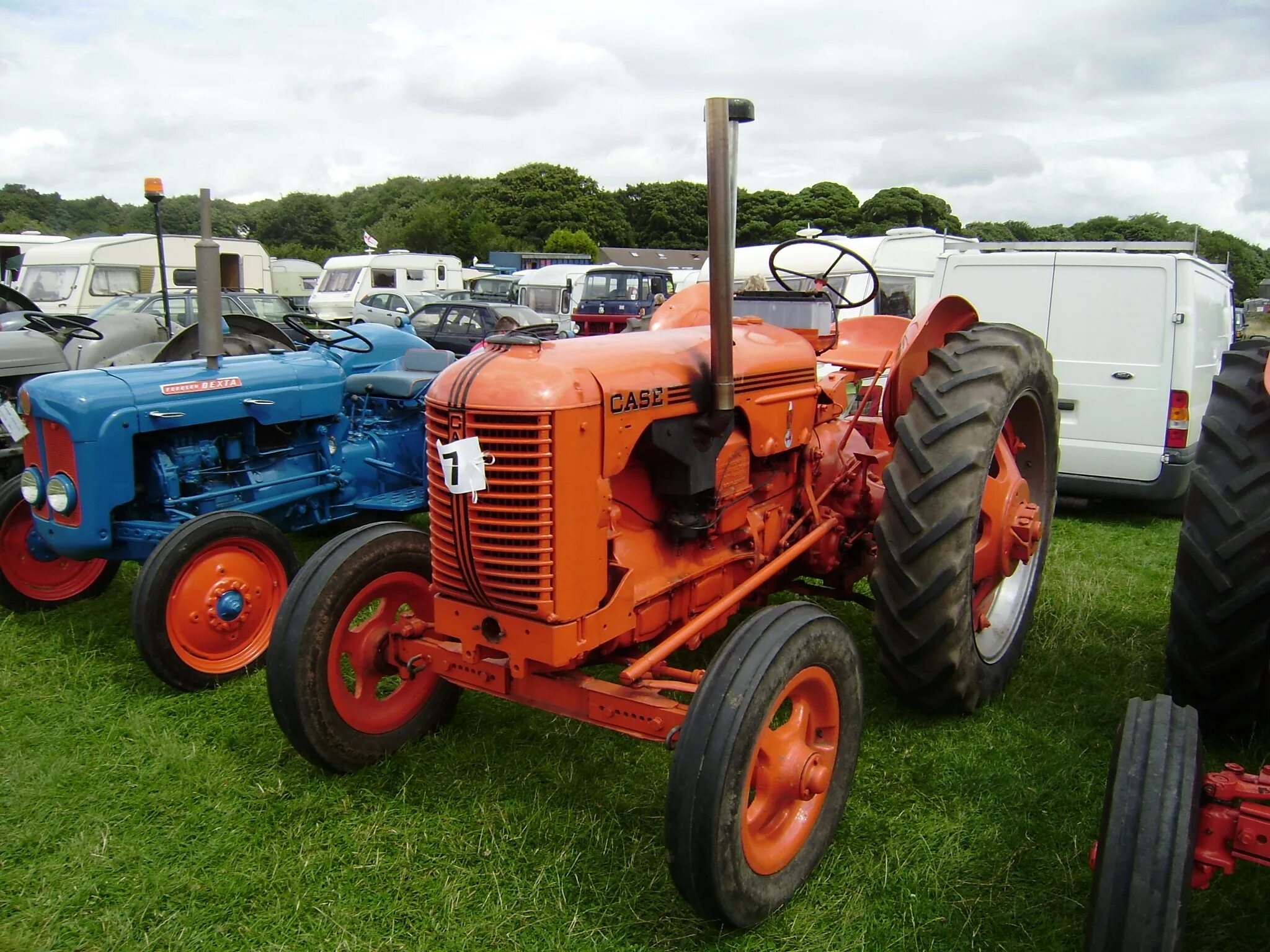 Harvester 1985 трактор. D40 Case tractor. Трактор Виллер. Кейс трактор 2234. Тракторный маи