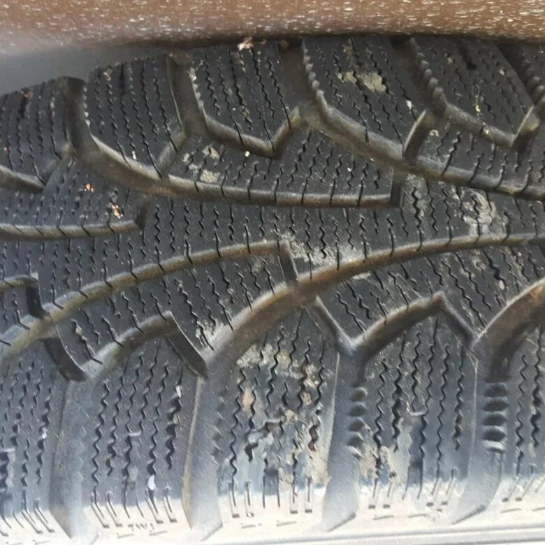 Bridgestone revo 185/65r14. Dunlop graspic ds2 175/65 r14 82q. Westlake r14 липучка фото. Бриджстоун близак р14 зима. Шины липучка 175 65 14.