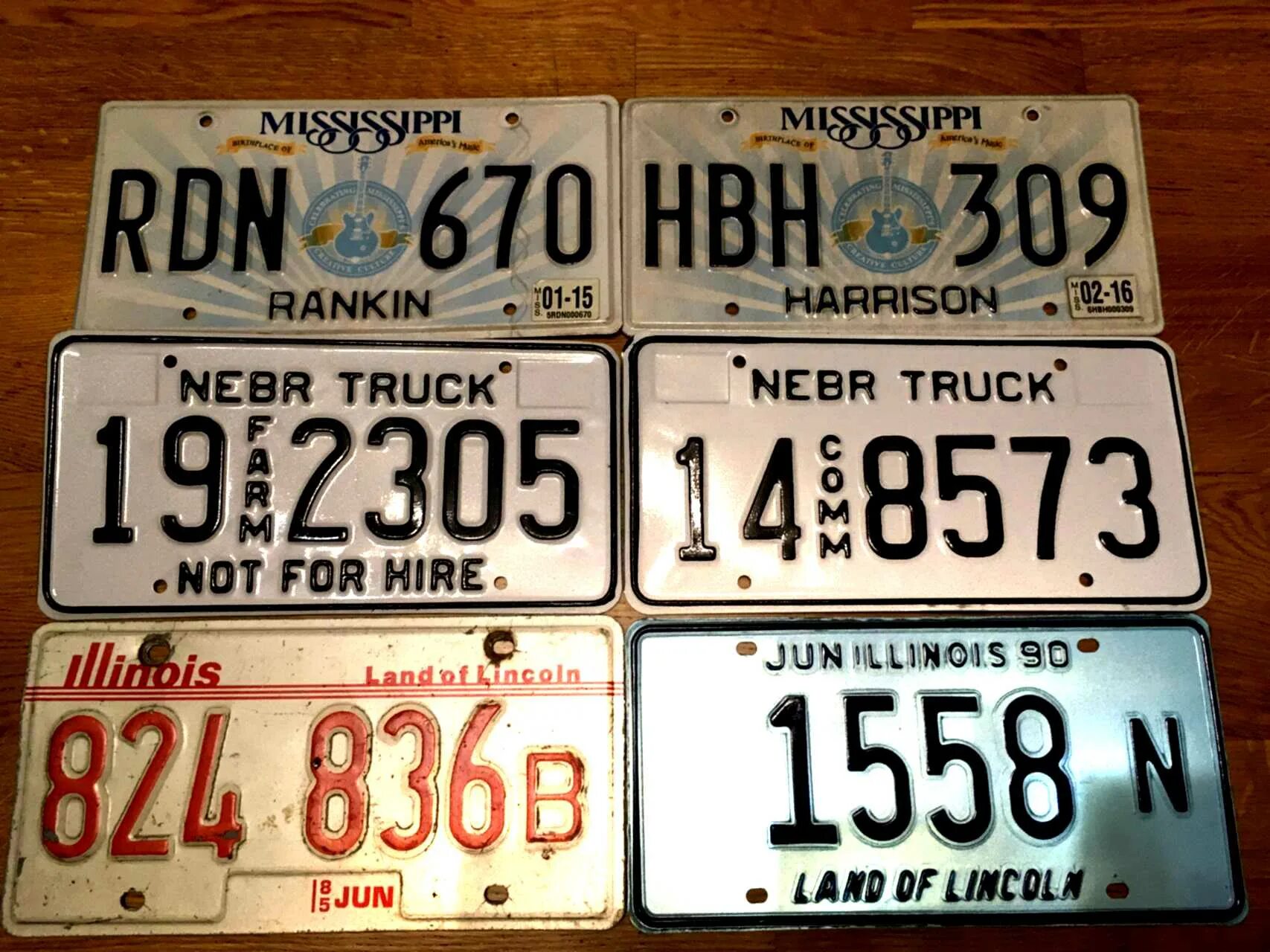 Пример американского номера. Американские номера машин. Старые американские автономера. Транзитные номера США. Именные автомобильные номера.