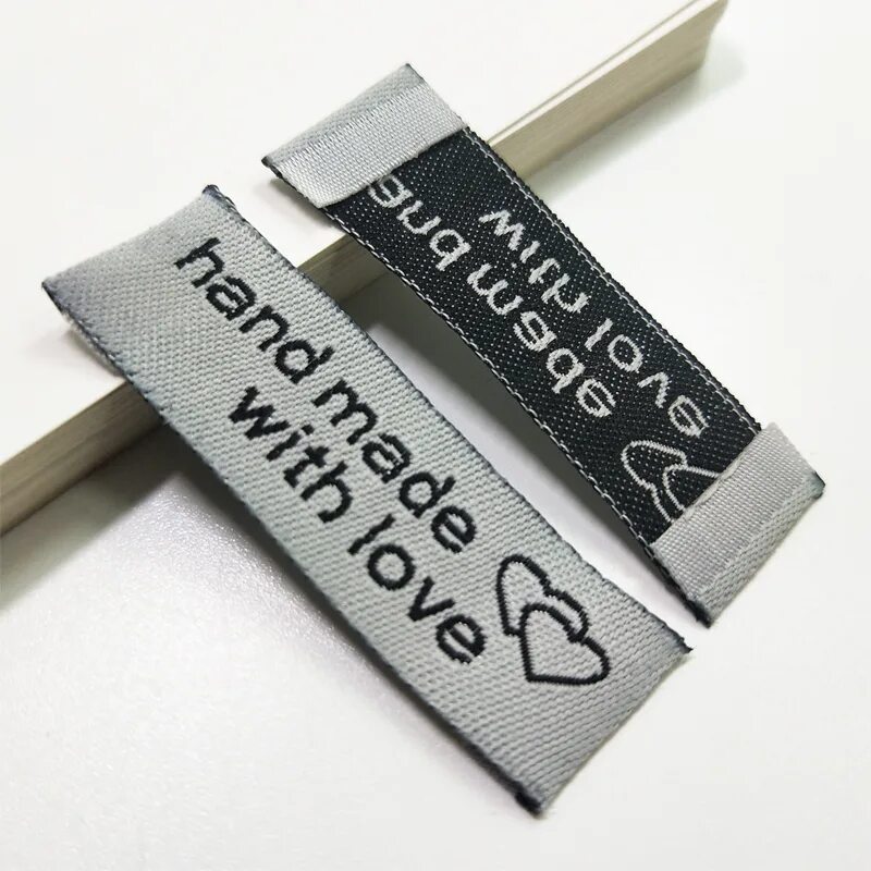 Кожаные бирки на кнопке. Бирки для одежды. Бирки для одежды. Бирки для одежды. Бирки для одежды.