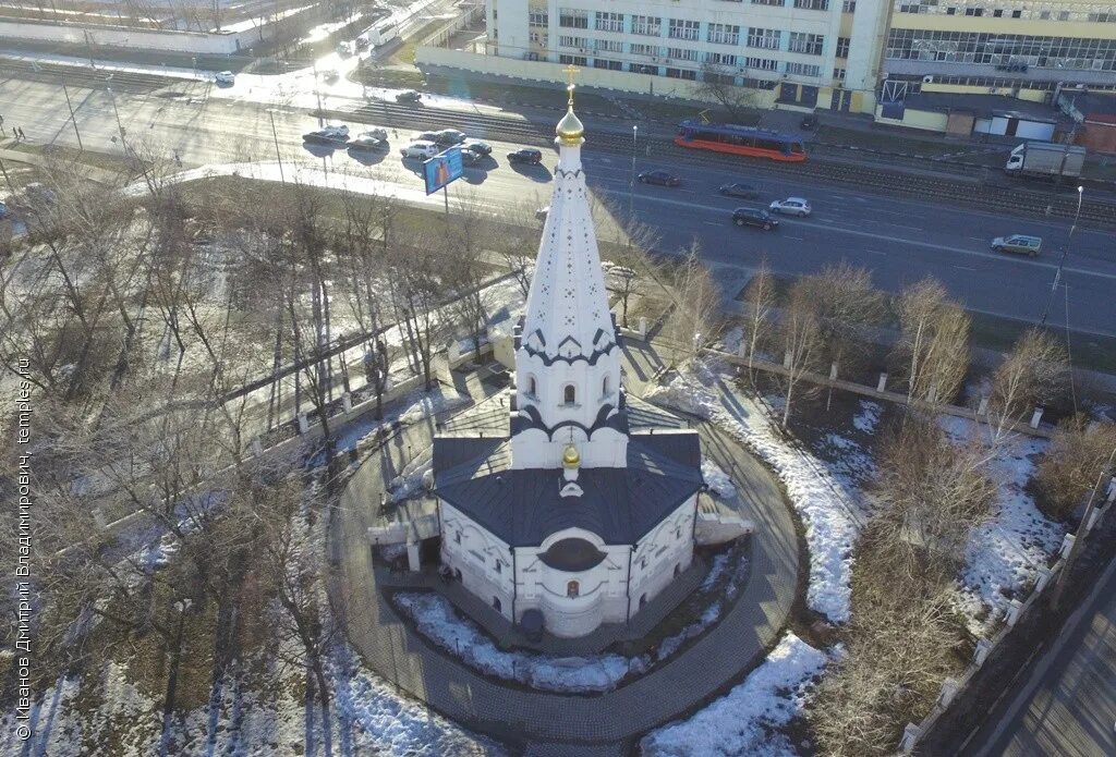 церковь дмитрия донского москва медведково. храм донского в медведково. северное медведково. церковь дмитрия донского в медведково. церковь шатровая в медведкове изнутри.