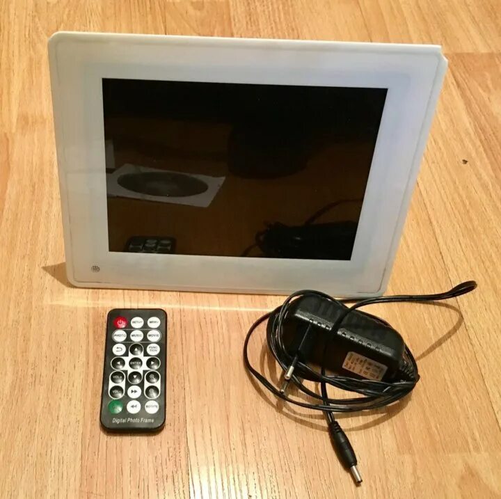 Цифровая фоторамка 5'' дюймов. Фоторамка электронная днс. Цифровые фоторамки хуавей 2009. Цифровая фото рамкалар. Фоторамка dns 70a.