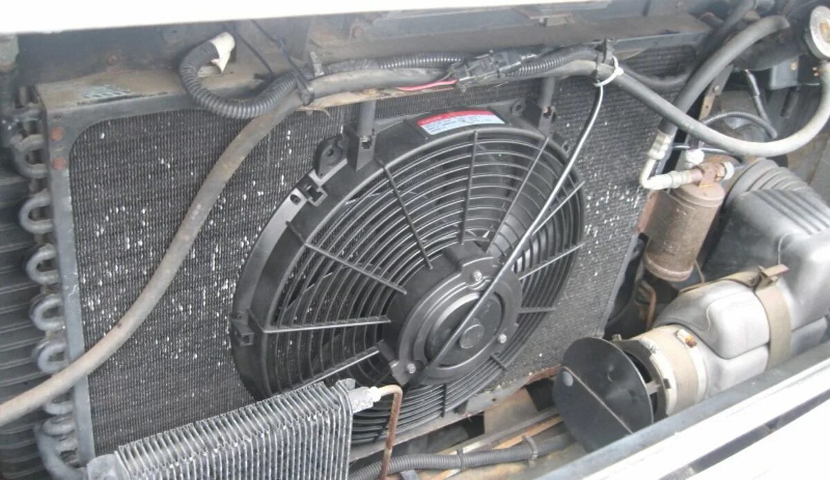 Car Cooling. Right lower wire Electric Radiator.