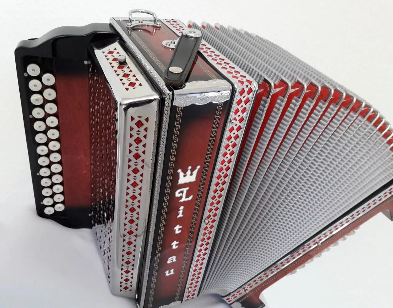 Гармонь тульская 3м. Гармонь тальянка беларусь. Гармонь тульский совнархоз. Гармонь литтау. Voland гармонь.