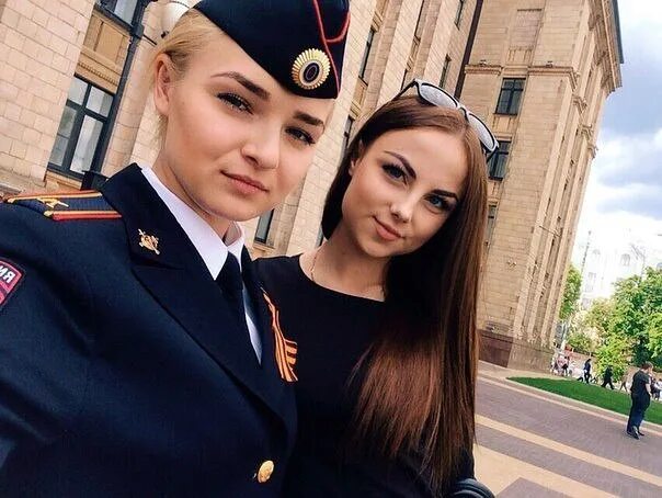 Скромно в соответствующей форме. Красивые девушки в полицейской форме. Девушки в военной форме. Скромно в соответствующей форме. Профессор абдурагимов мчс.