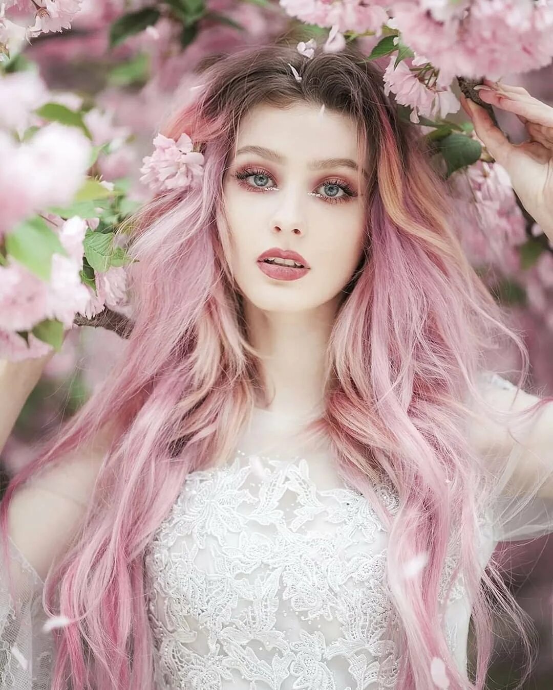 Hailie Barber Pastel Pink hair. Эшли Смит с розовыми волосами. Вика Блисс с розовыми волосами. Нежно розовые волосы. Бледный розовый лицо