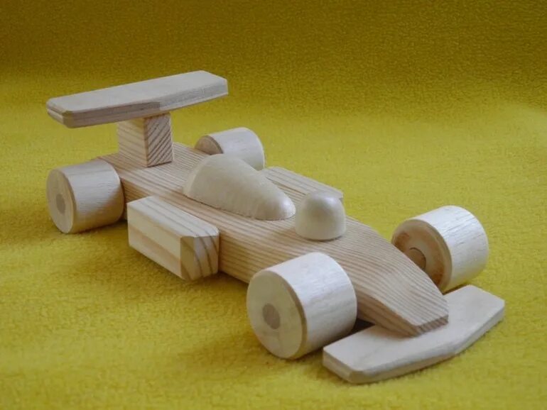 Проект из дерева 7 класс технология мальчики. Деревянные игрушки. Деревянные машинки. Игрушки из дерева. Деревянные игрушки для мальчиков.