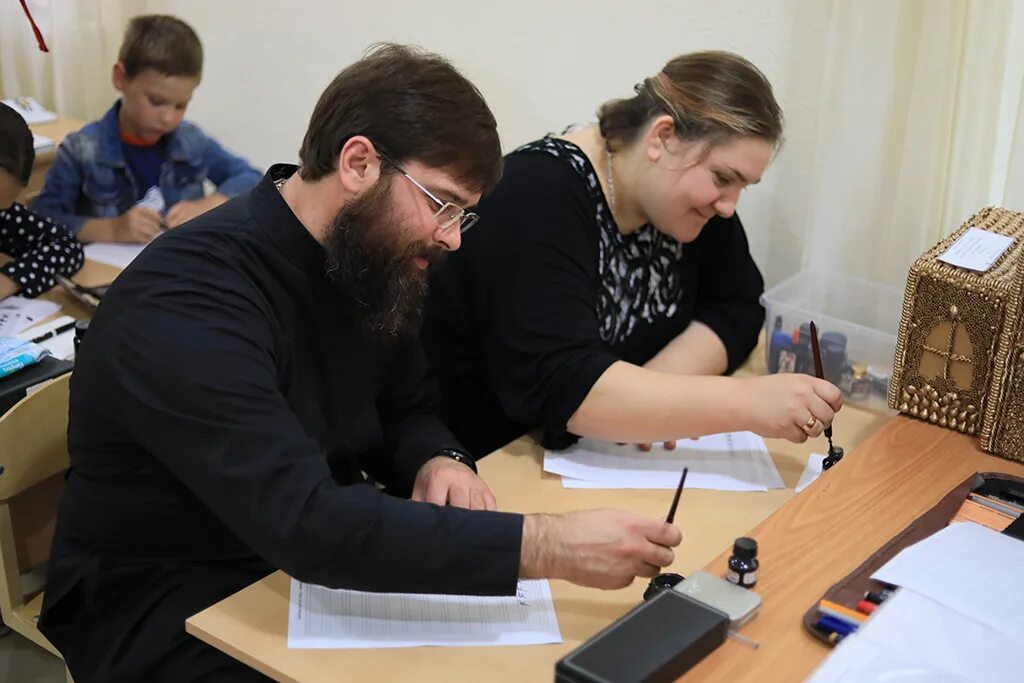 педагоги воскресной школы. преподаватели воскресной школы. учительница воскресной школы. занятия в воскресной школе. педагоги воскресной школы.