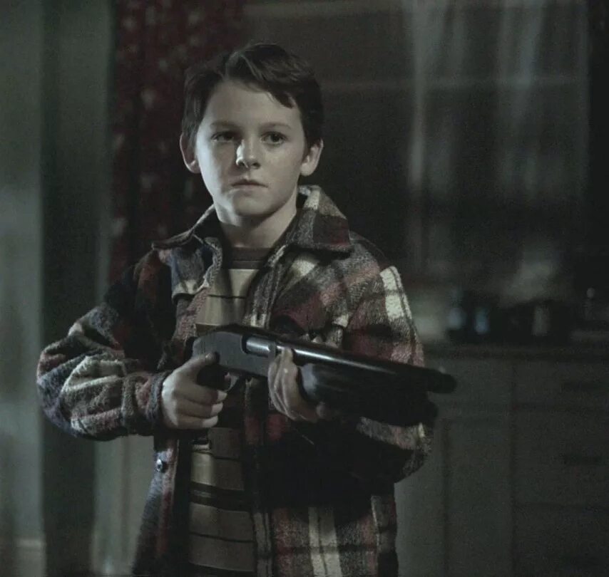 колин форд сверхъестественное. маленькие винчестеры. колин форд сверхъестественное 2018. джаред падалеки и дженсен эклз в детстве. маленький сэм винчестер.